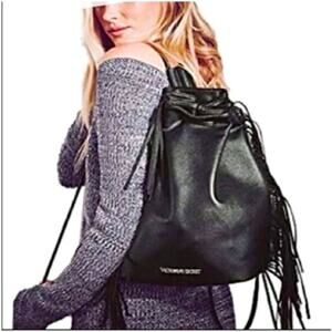 🖤 Victoria’s Secret Fringe Bucket Bag – Black Faux Leather, NWT 🖤